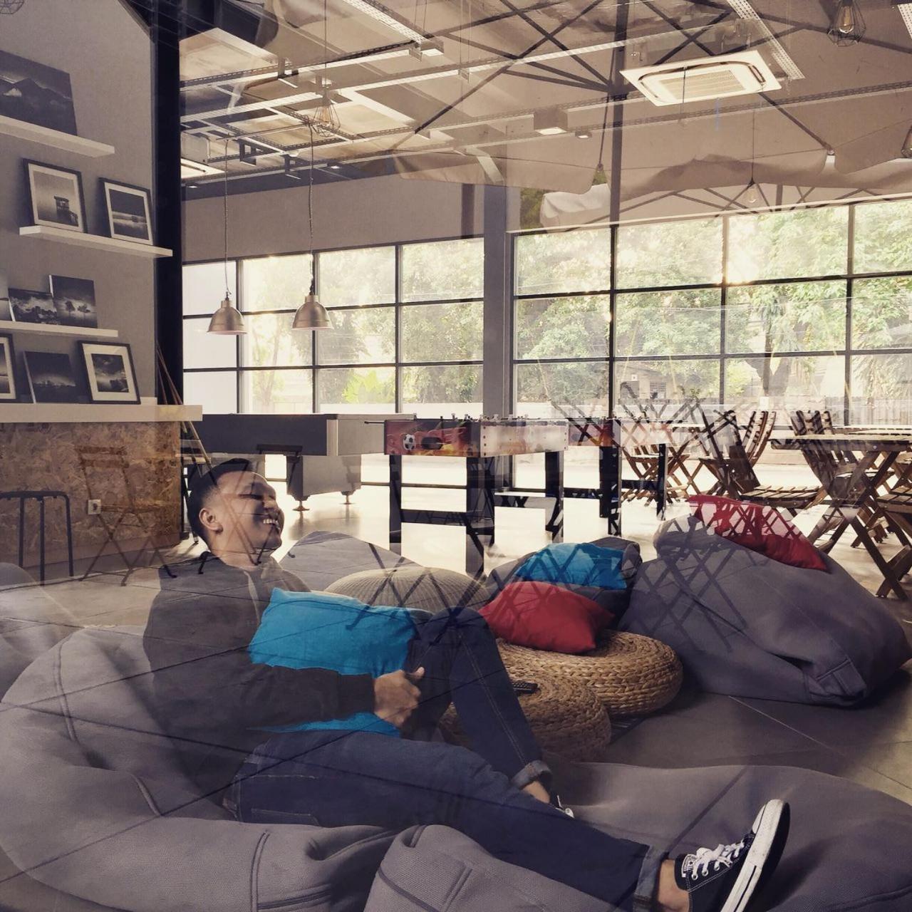 Nomad Hostel Kemang Jakarta Exterior foto
